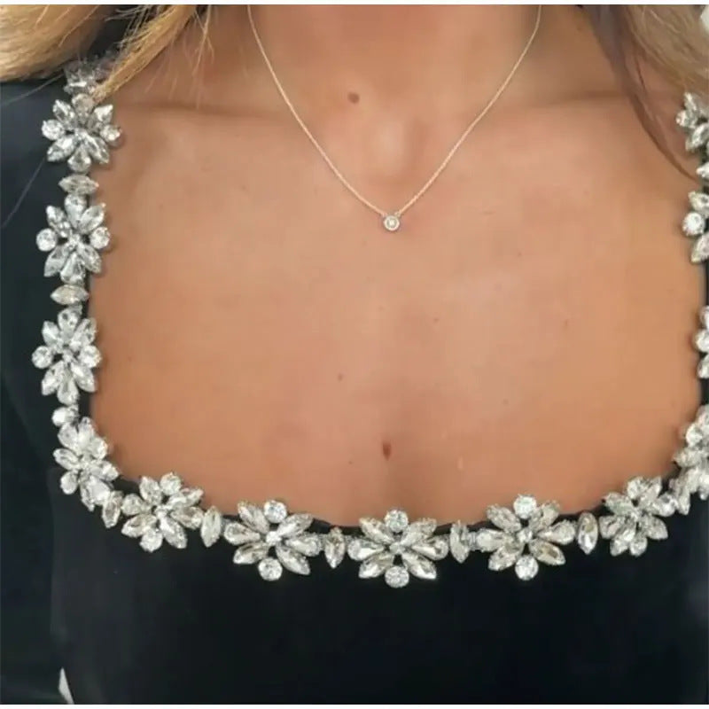 Daisy – Elegantes Samt-Minikleid Damen