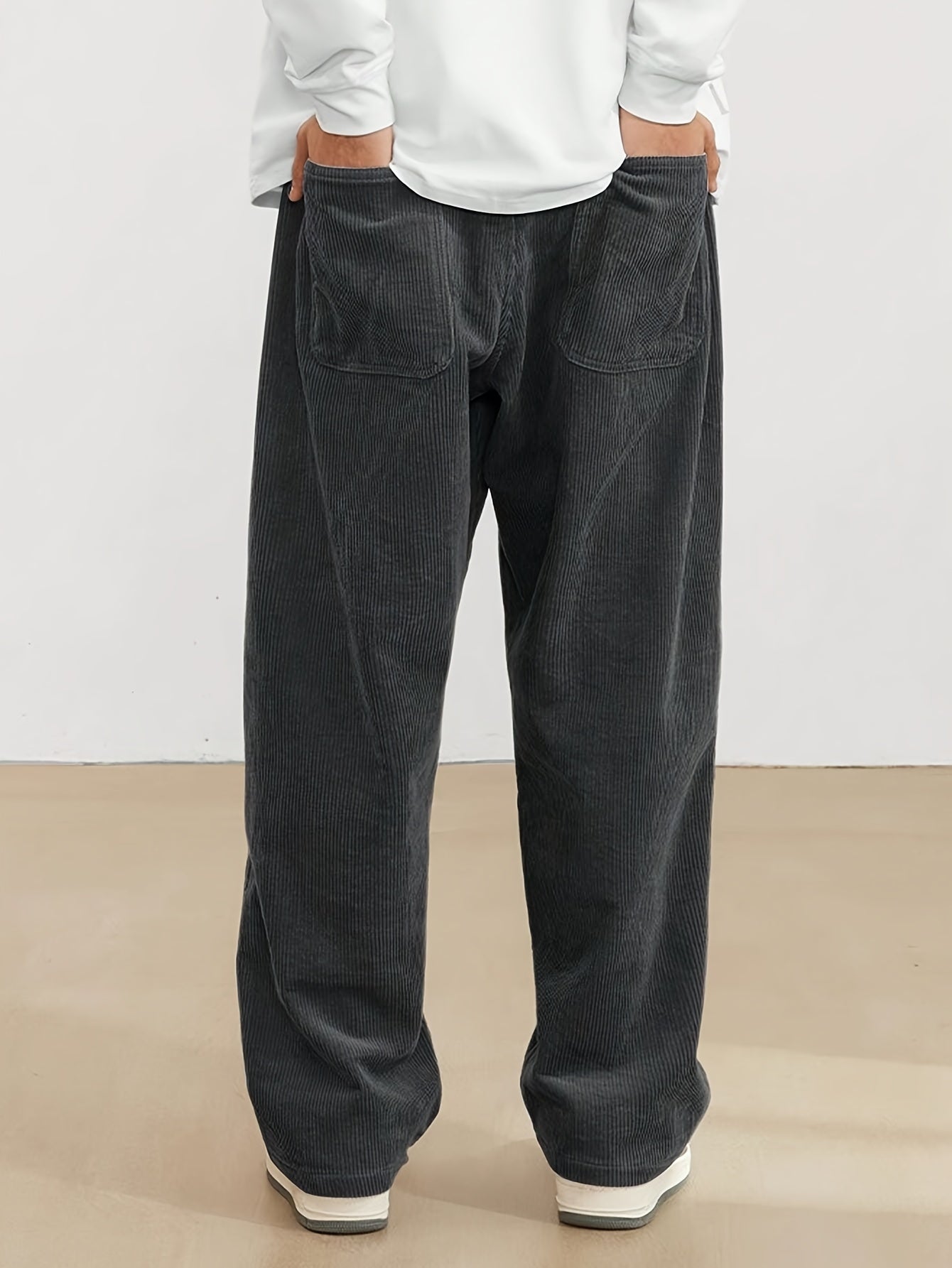 Jonah - Herren Cordhose mit weitem Schnitt