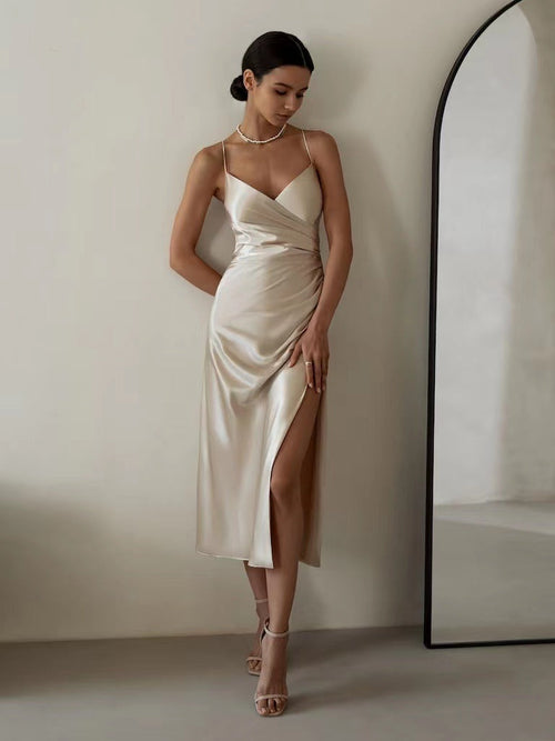 Abendkleid Damen mit V-Ausschnitt und hohem Schlitz - 1 - Annoboutique