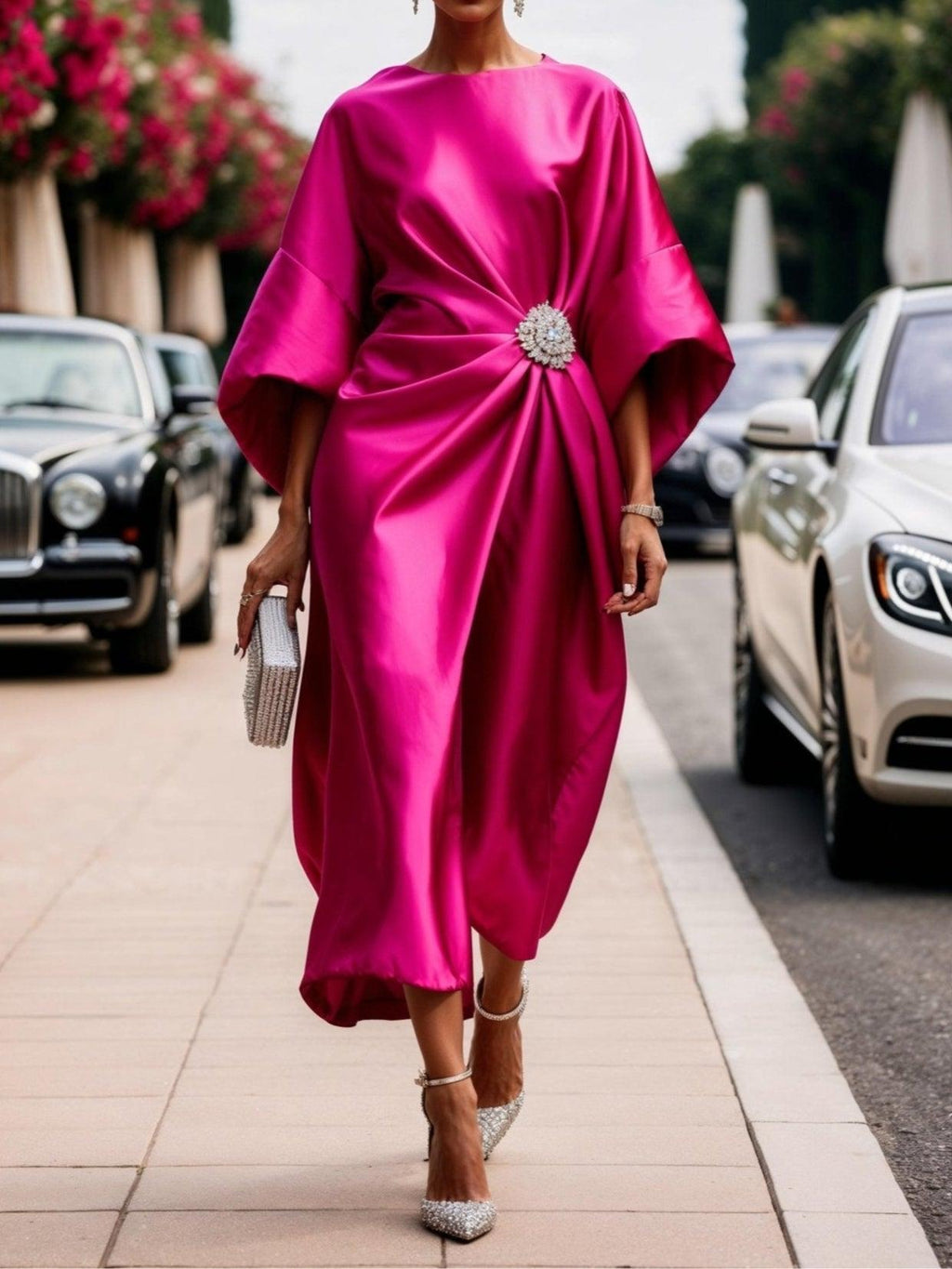Aurelia – Asymmetrisches Satin-Abendkleid mit Zierbrosche für Damen