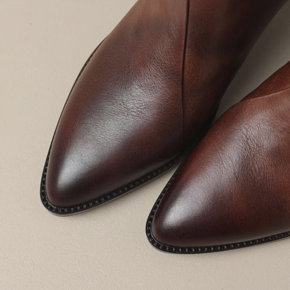 Laura – Klassische Damenstiefeletten mit Blockabsatz