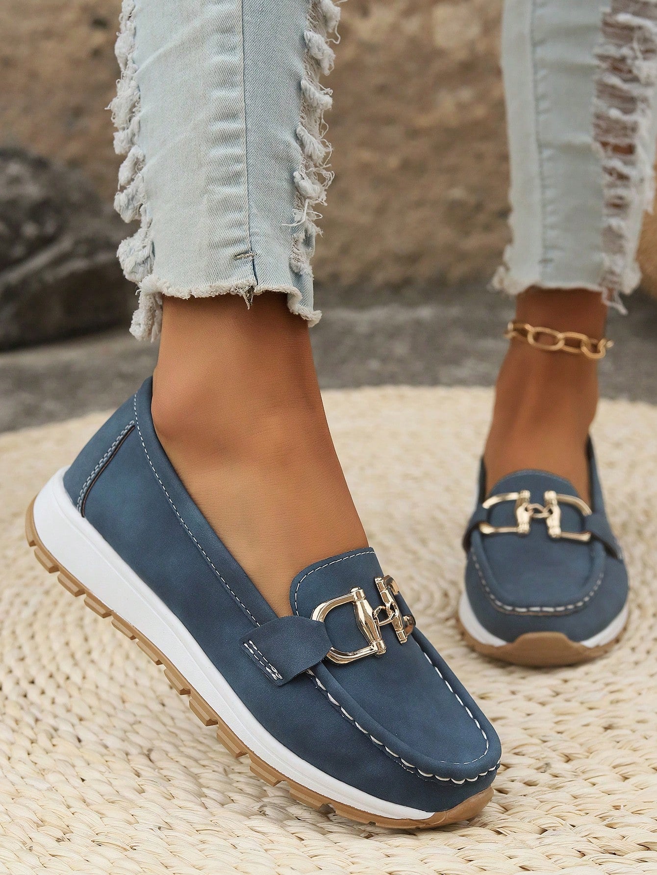 Isla – Bequeme Loafer mit dekorativem Kettenelement