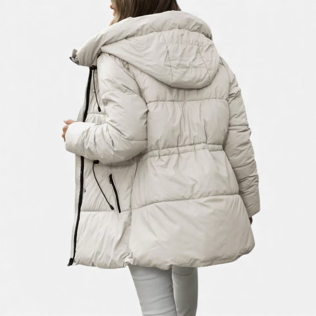 Damen Lange Daunenjacke mit Kapuze und verstellbarem Kordelzug von J&B - 7 - Annoboutique