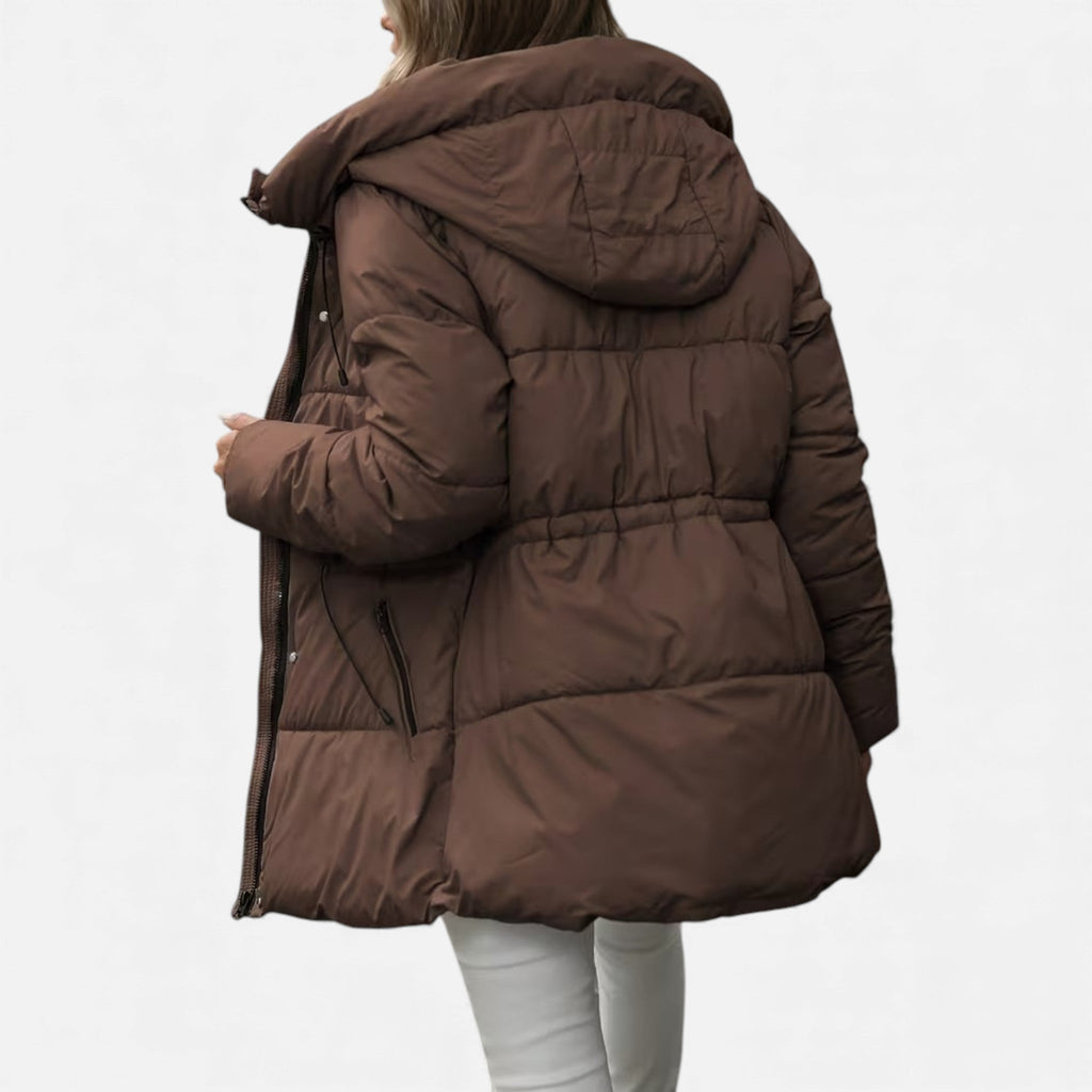 Damen Lange Daunenjacke mit Kapuze und verstellbarem Kordelzug von J&B - 10 - Annoboutique