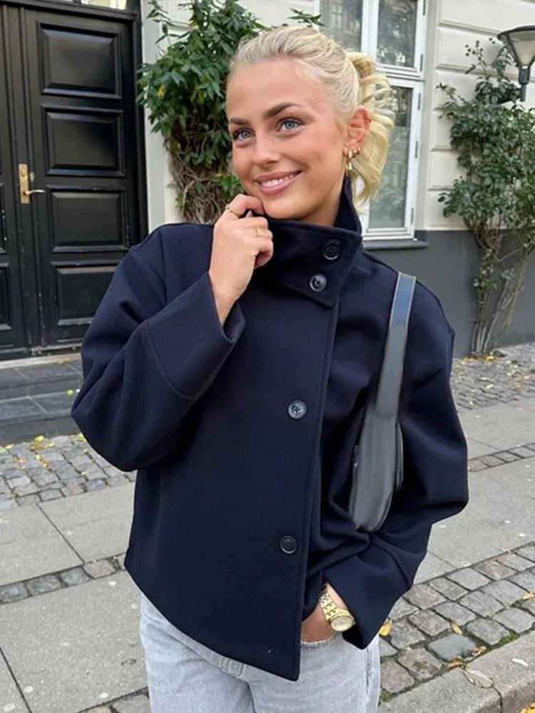 Stylische Damenjacke mit hohem Kragen und lässiger Silhouette - J&B - 15 - Annoboutique