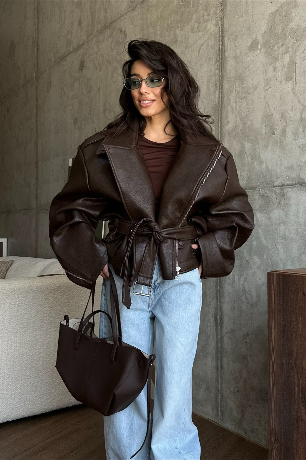 Damen Bomberjacke im Oversize-Stil mit Taillengürtel - J&B - 3 - Annoboutique
