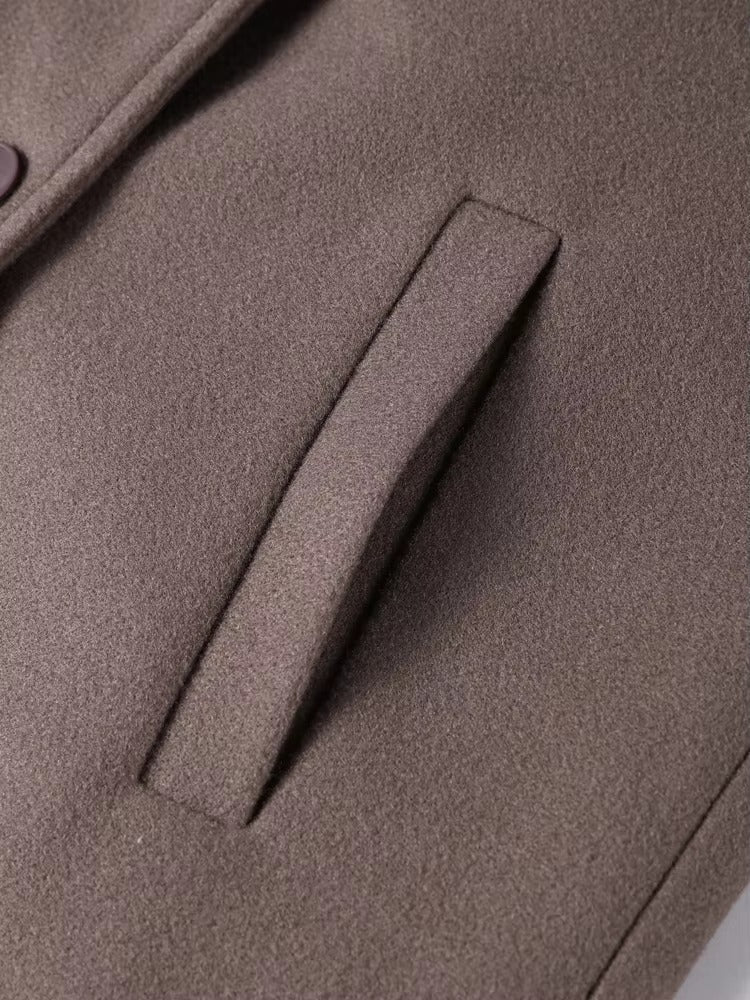 Elegante lange Jacke für Damen mit lockerem Schnitt und breitem Revers - J&B - 12 - Annoboutique