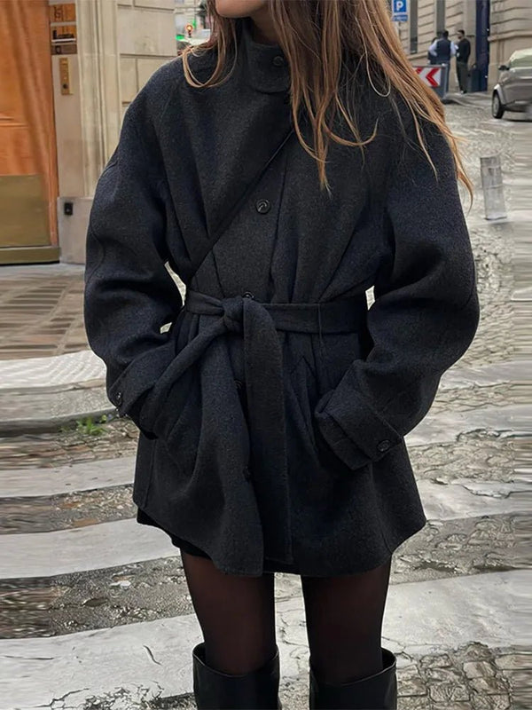 Modische Damenjacke mit Taillengürtel und hohem Kragen - J&B - 1 - Annoboutique