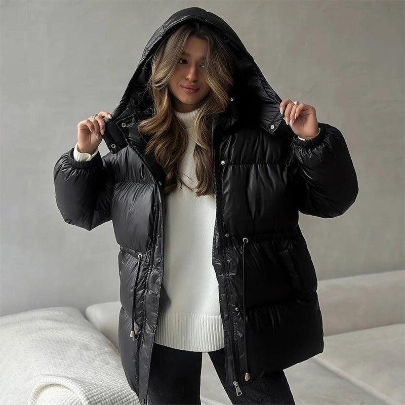 Modische Damen Daunenjacke mit Kordelzug und eleganter Longline-Form - J&B - 12 - Annoboutique