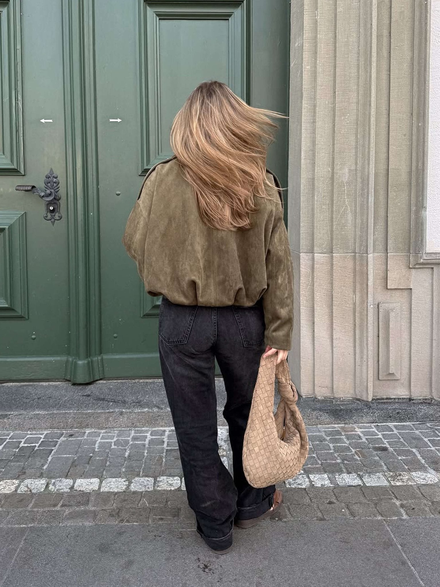 Damen Bomberjacke im lässigen Oversized-Stil mit praktischem Reißverschluss - J&B - 5 - Annoboutique