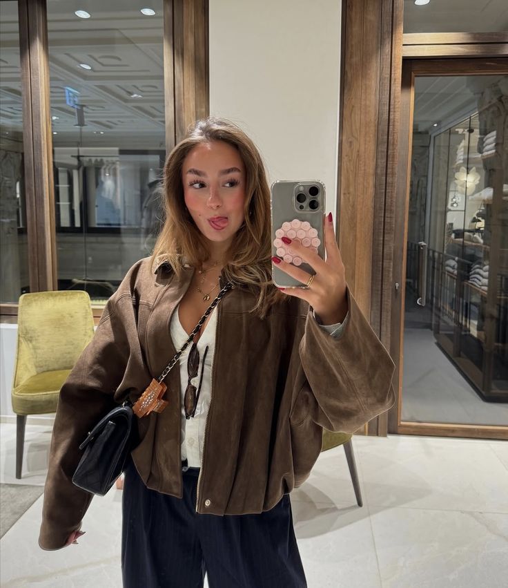 Damen Bomberjacke im lässigen Oversized-Stil mit praktischem Reißverschluss - J&B - 10 - Annoboutique