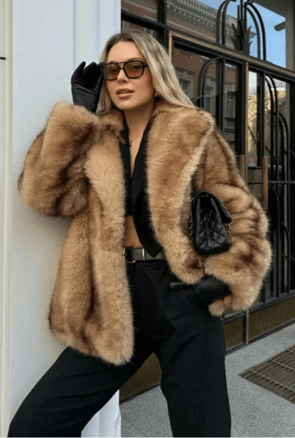 Damen Kunstfelljacke mit lässiger Silhouette und kuscheliger Textur - J&B - 3 - Annoboutique