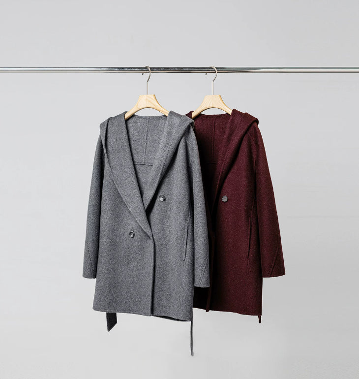 Stylische Damenjacke mit Kapuze und Taillengürtel - J&B - 1 - Annoboutique