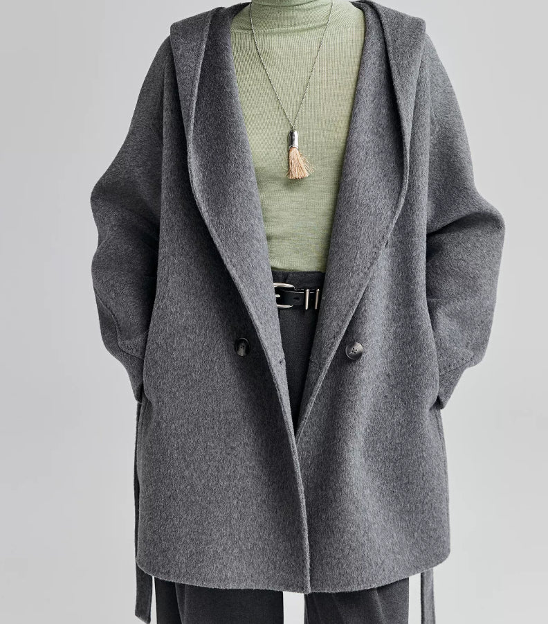 Stylische Damenjacke mit Kapuze und Taillengürtel - J&B - 7 - Annoboutique
