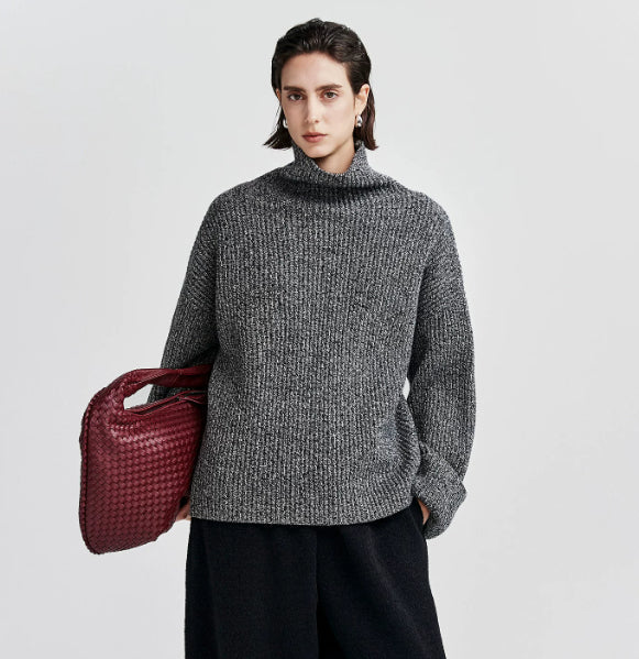 Lässiger Oversize-Pullover für Damen mit hohem Kragen - J&B - 1 - Annoboutique