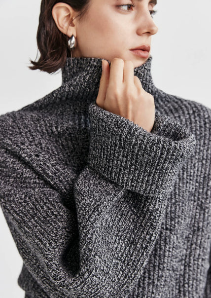 Lässiger Oversize-Pullover für Damen mit hohem Kragen - J&B - 4 - Annoboutique