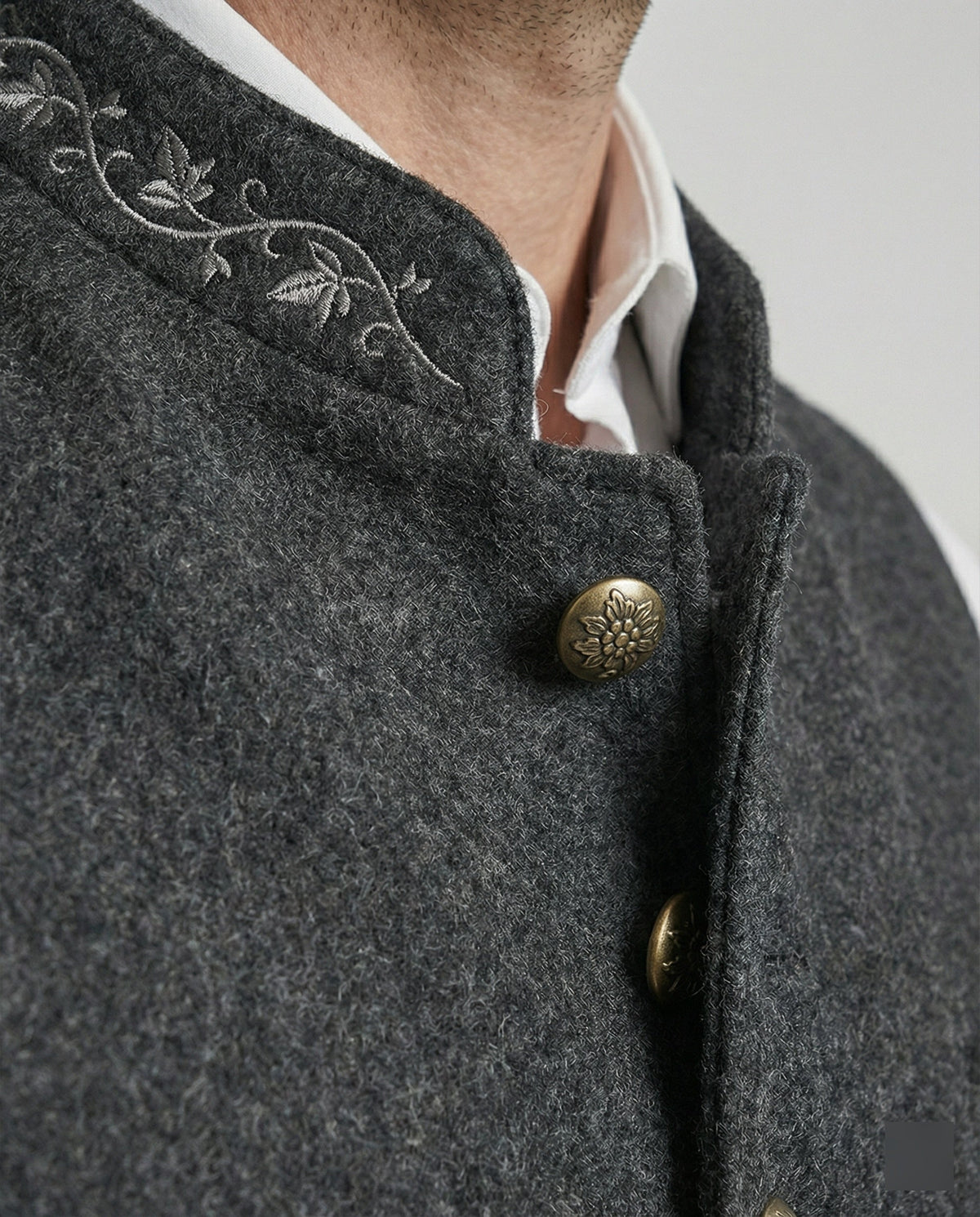 Elegante Herrenweste mit moderner taillierter Passform - J&B - 5 - Annoboutique