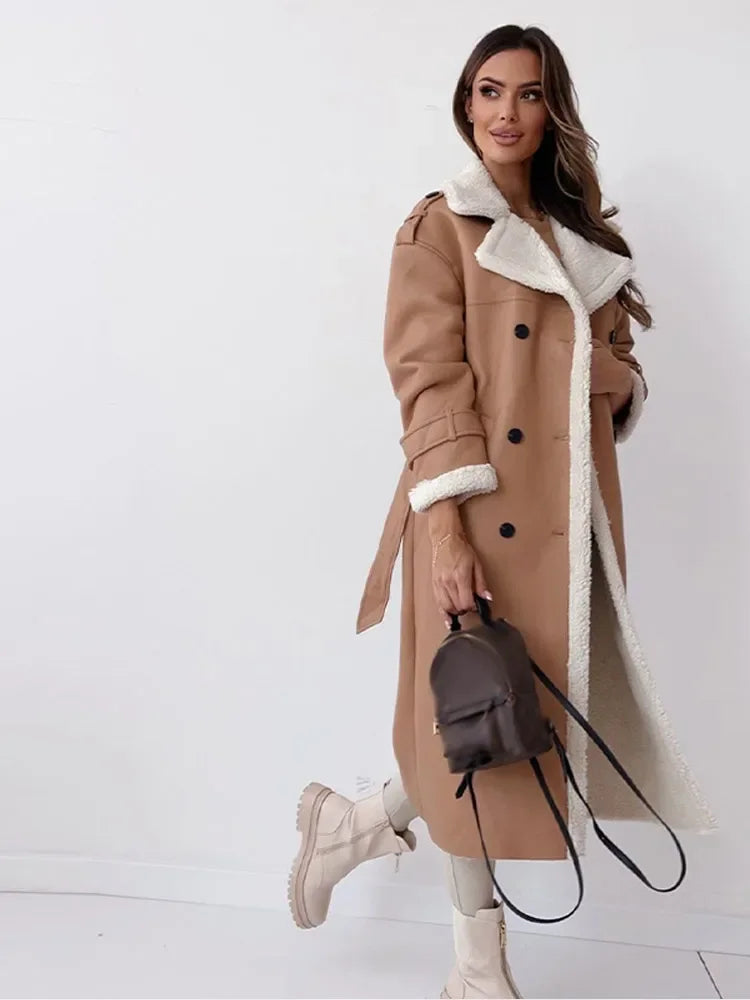Eleganter Damenmantel mit kuscheligem Kragen und doppelter Knopfleiste - J&B - 3 - Annoboutique