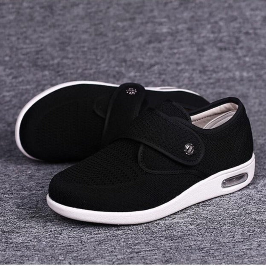 Komfortable Damen Klettschuhe - Extra breite Passform mit weichem Material - J&B - 1 - Annoboutique