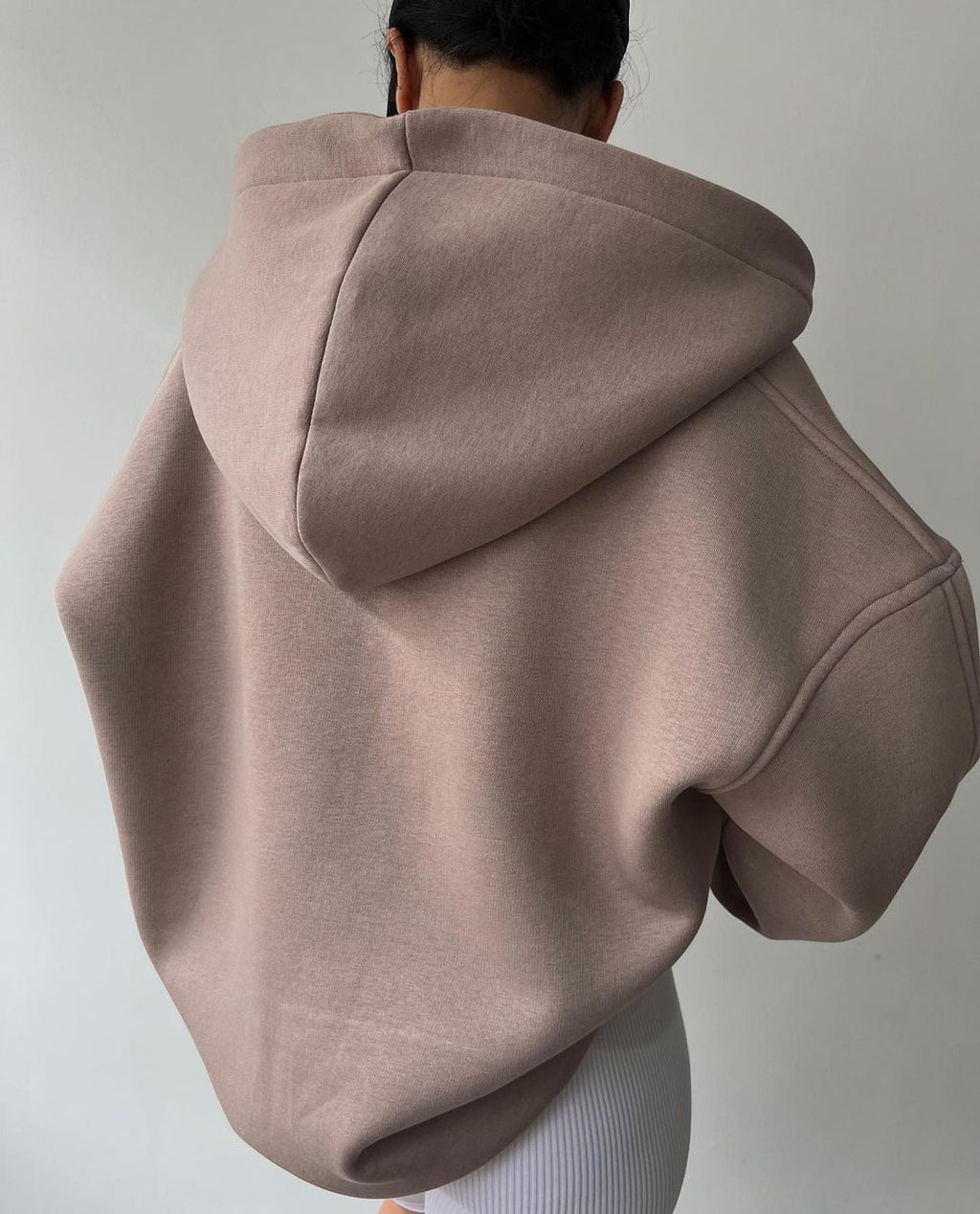 Hoodie Damen im entspannten Schnitt mit lässigem Look | A&B - 4 - Annoboutique