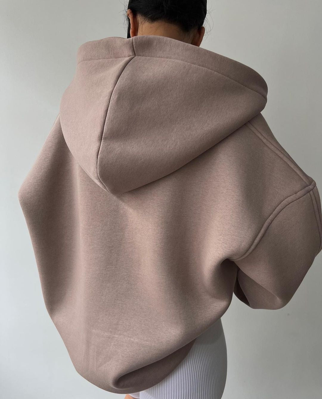 Hoodie Damen im entspannten Schnitt mit lässigem Look | A&B - 4 - Annoboutique