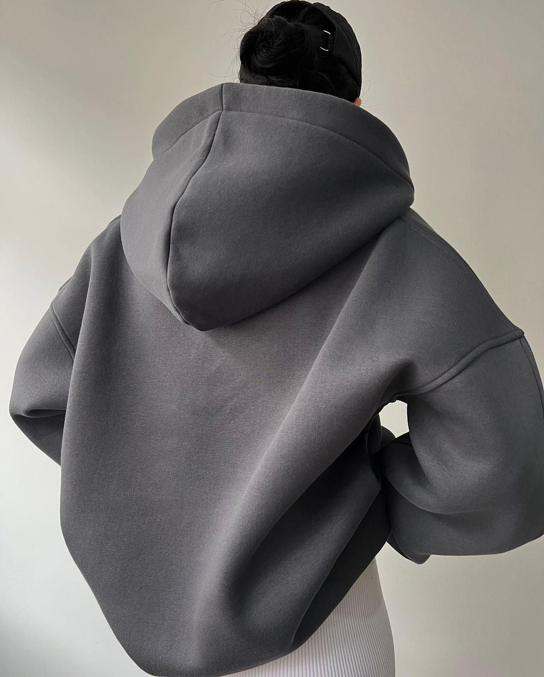 Hoodie Damen im entspannten Schnitt mit lässigem Look | A&B - 8 - Annoboutique