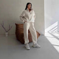 Lounge Set Damen mit hohem Kragen und lockerer Passform | A&B - 3 - Annoboutique