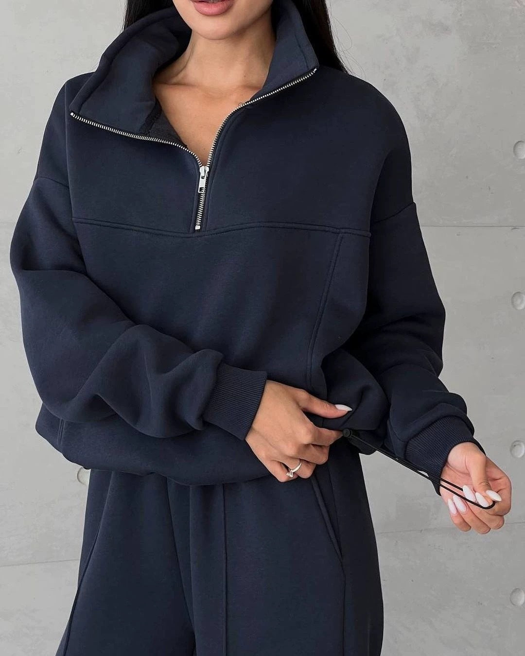 Lounge Set Damen mit hohem Kragen und lockerer Passform | A&B - 4 - Annoboutique