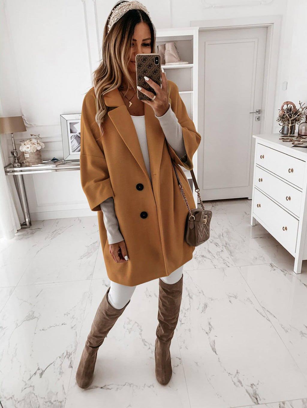 Damenmantel mit Reverskragen und doppelter Knopfleiste | A&B - 5 - Annoboutique