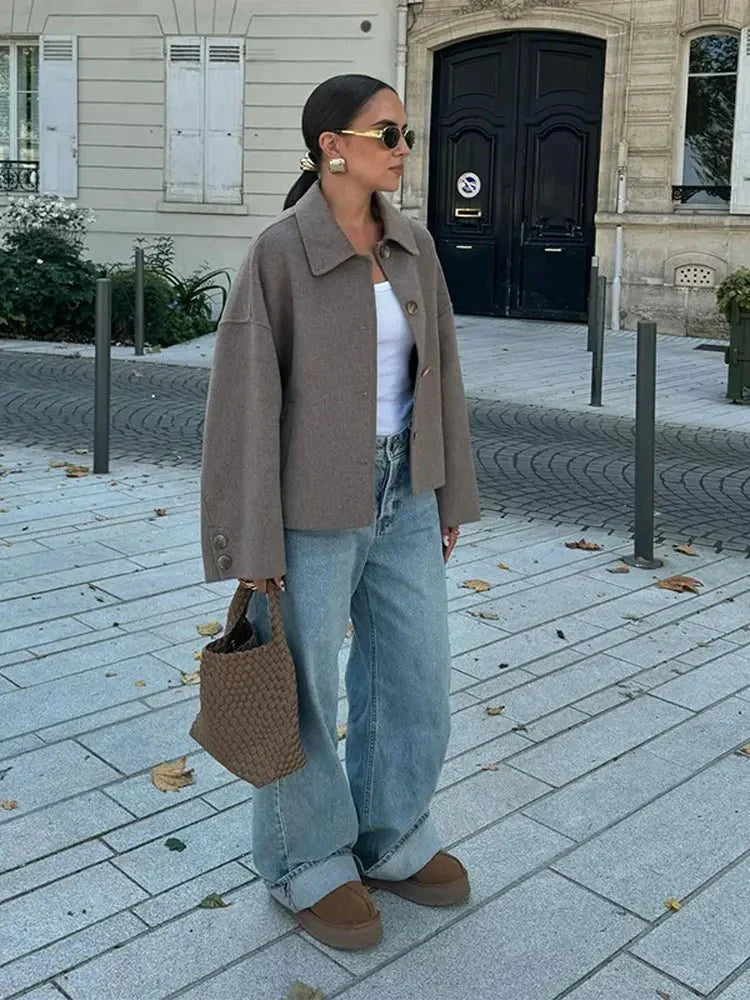 Damenjacke mit lässigem Schnitt und Knopfdetails | A&B - 1 - Annoboutique