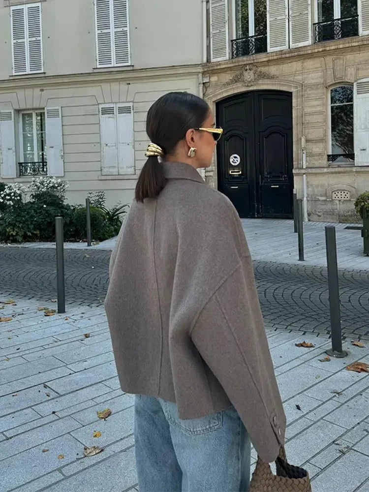 Damenjacke mit lässigem Schnitt und Knopfdetails | A&B - 2 - Annoboutique