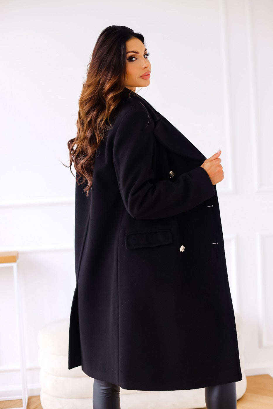 Damen Mantel mit doppelter Knopföffnung und elegantem Schnitt | A&B - 12 - Annoboutique
