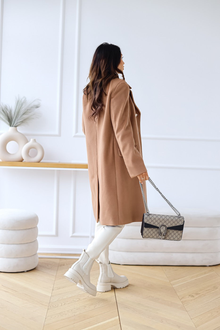 Damen Mantel mit doppelter Knopföffnung und elegantem Schnitt | A&B - 14 - Annoboutique