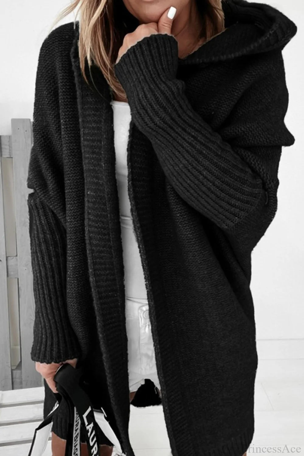 Damen Cardigan mit Kapuze und großzügigem Schnitt | A&B - 4 - Annoboutique