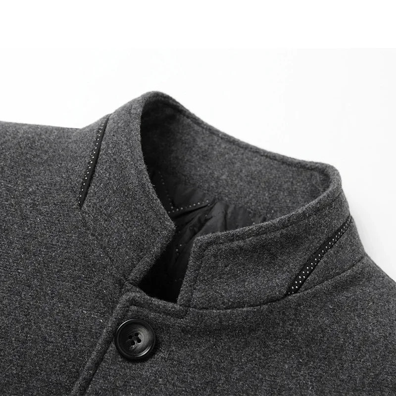 Herrenjacke mit Stehkragen und Ein-Knopf-Verschluss | A&B - 7 - Annoboutique