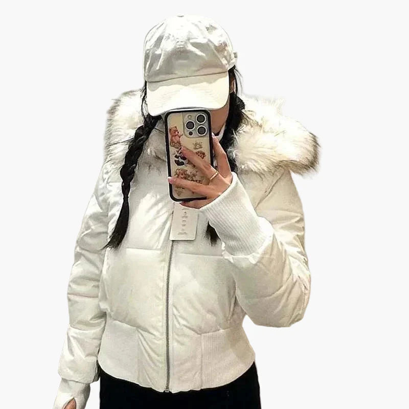 Damen Winterjacke mit Kapuze und cropped Schnitt | A&B - 5 - Annoboutique