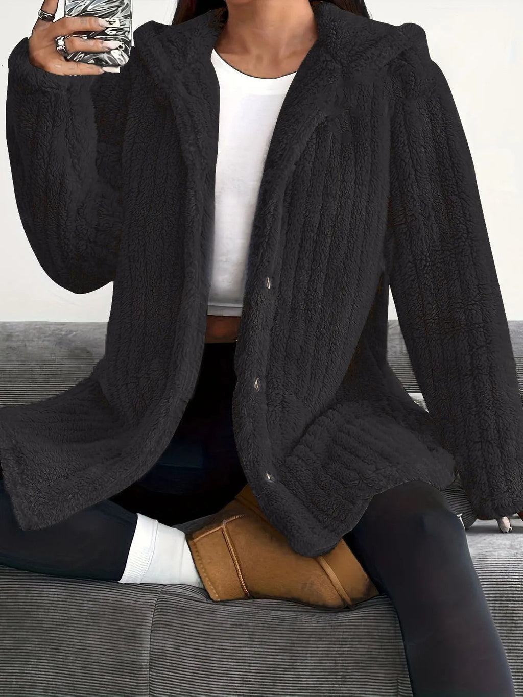 Damenjacke mit Kapuze und Knopfverschluss | A&B - 2 - Annoboutique