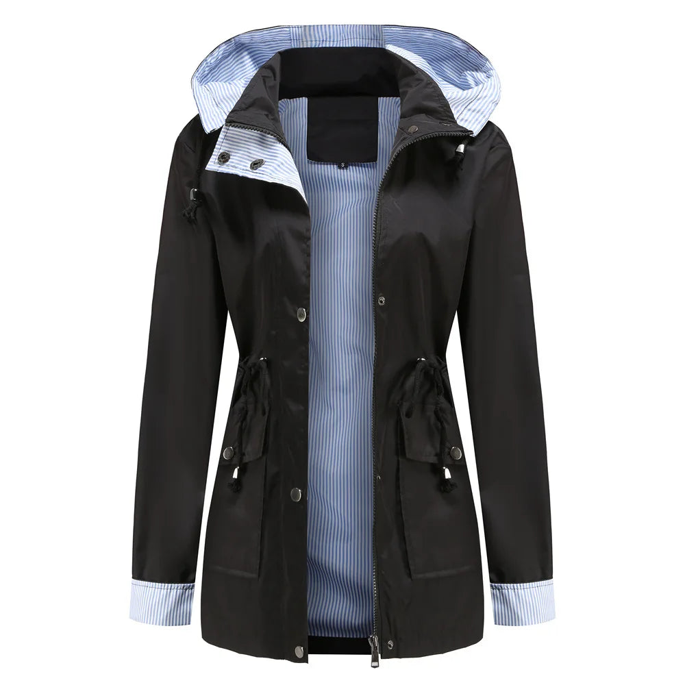 Damenjacke mit Kapuze und tailliertem Schnitt | A&B - 6 - Annoboutique