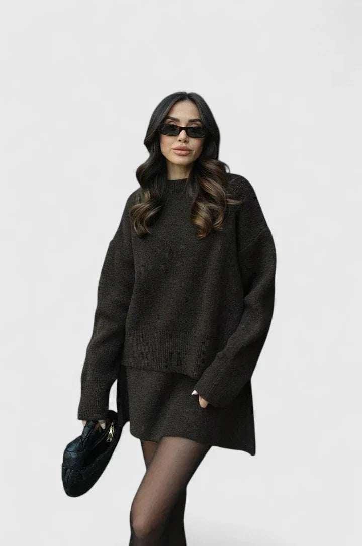 Outfit Damen mit lässigem Schnitt und weitem Oberteil | A&B - 1 - Annoboutique