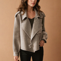 Modische Damenjacke mit breitem Kragen und asymmetrischem Schnitt | A&B - 1 - Annoboutique