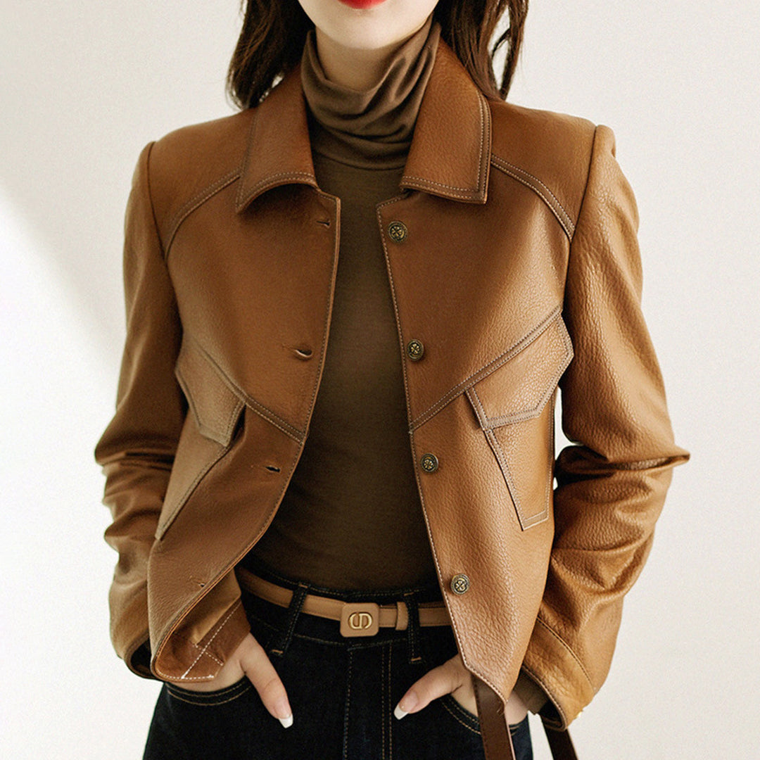 Damen Jacke mit modernem Schnitt und einzigartigen Taschen | A&B - 3 - Annoboutique