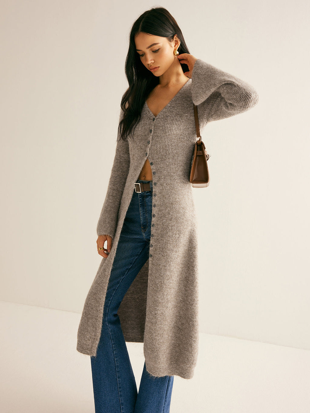 Cardigan Damen mit V-Ausschnitt und Knopfdetails | A&B - 6 - Annoboutique