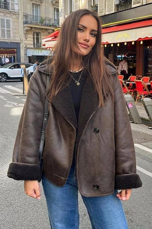 Damen Jacke mit breitem Revers und Knopfverschluss | A&B - 1 - Annoboutique