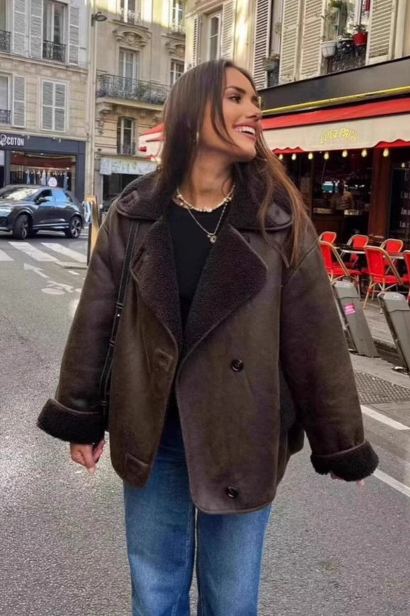 Damen Jacke mit breitem Revers und Knopfverschluss | A&B - 2 - Annoboutique