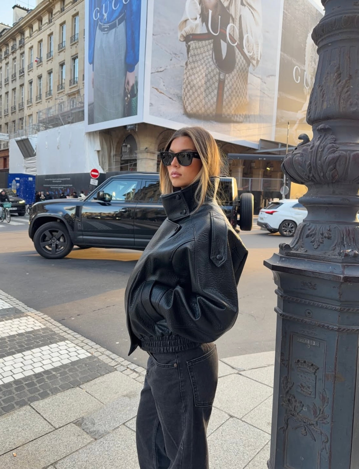 Damen Jacke im Oversized-Stil mit hohem Kragen und Steppdetails | A&B - 2 - Annoboutique