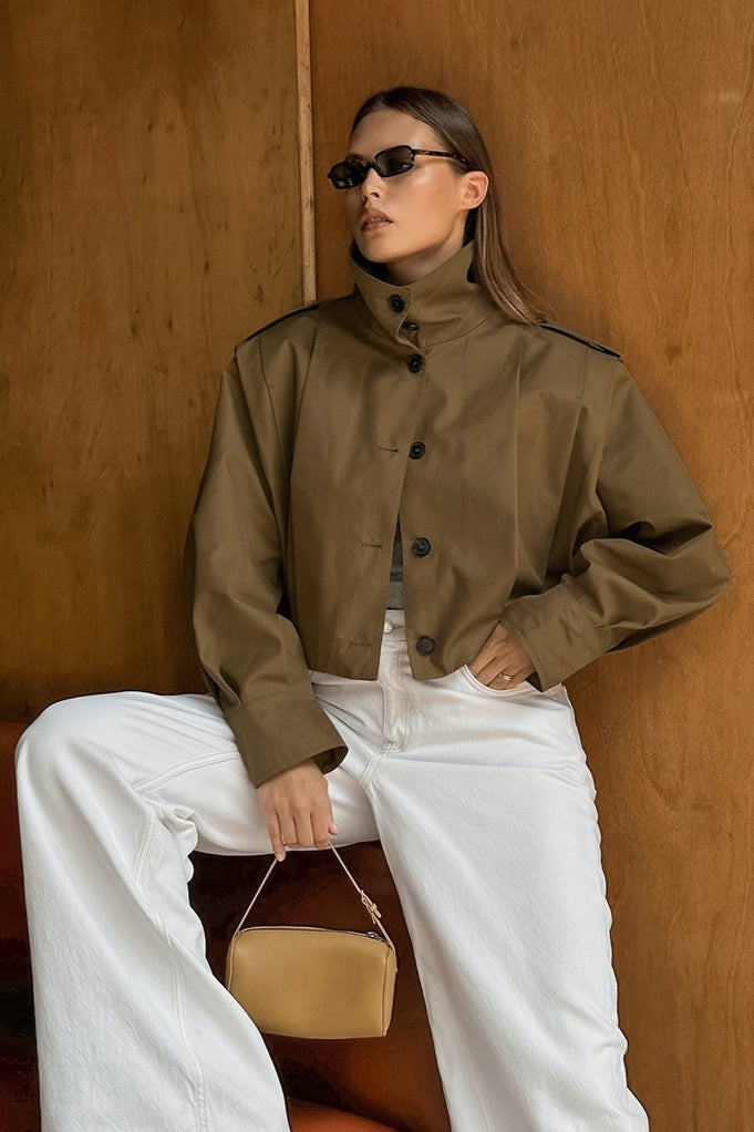 Damen Jacke mit weitem Schnitt und voluminösen Ärmeln | A&B - 4 - Annoboutique