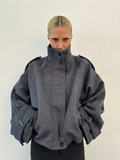 Damenjacke mit hohem Kragen und lässigem Schnitt | A&B - 1 - Annoboutique