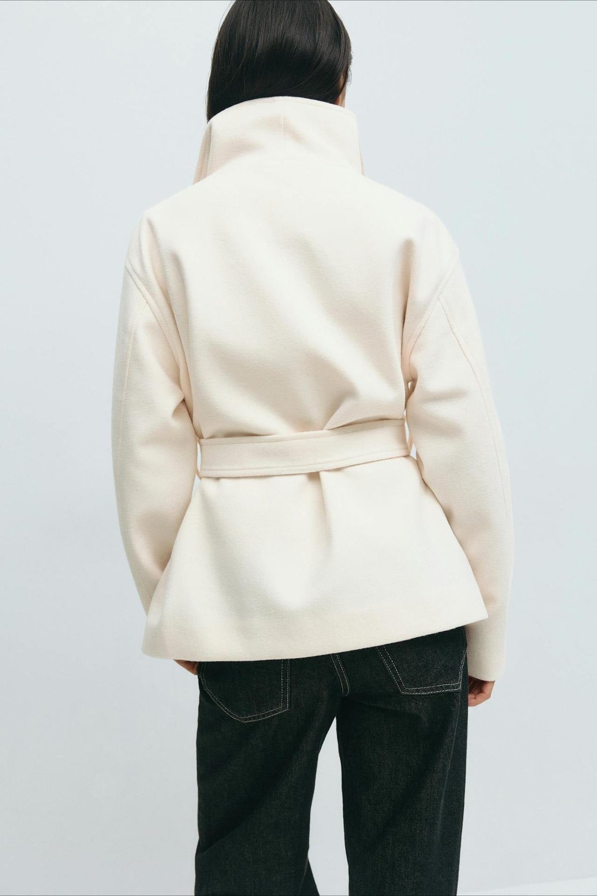 Damen Jacke mit hohem Kragen und Taillengürtel | A&B - 3 - Annoboutique