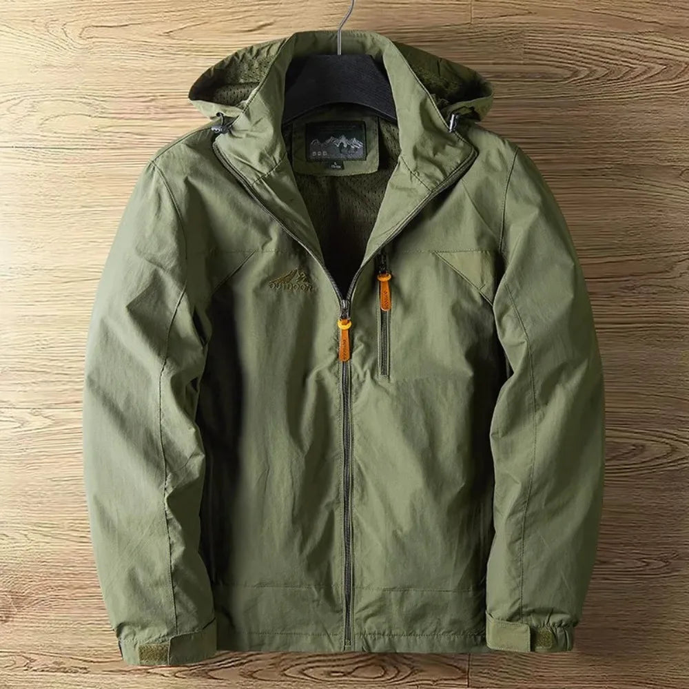Outdoor-Jacke Herren mit verstellbarer Kapuze und praktischen Taschen | A&B - 2 - Annoboutique