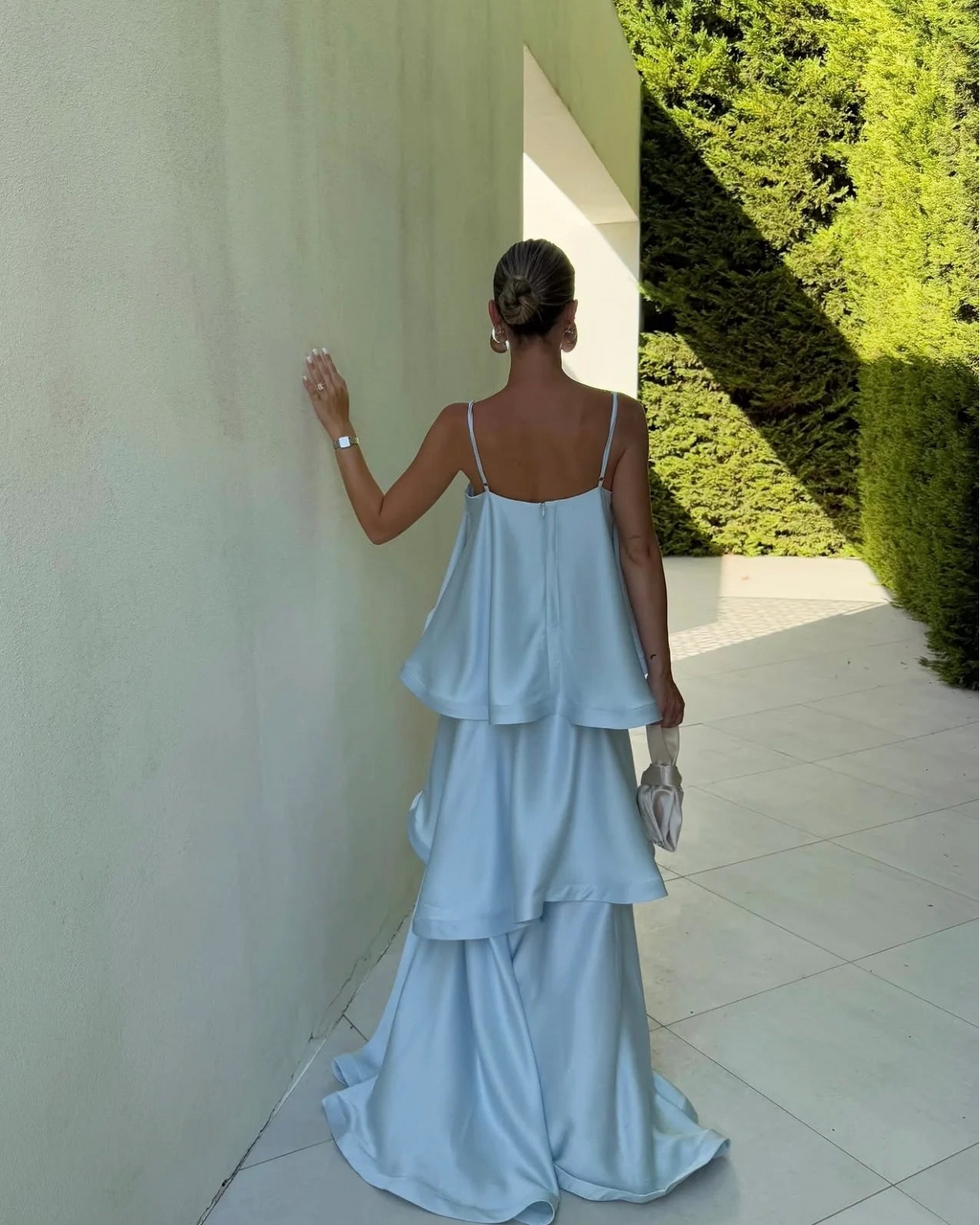 Maxikleid Damen mit fließendem Schnitt und asymmetrischem Saum | A&B - 5 - Annoboutique